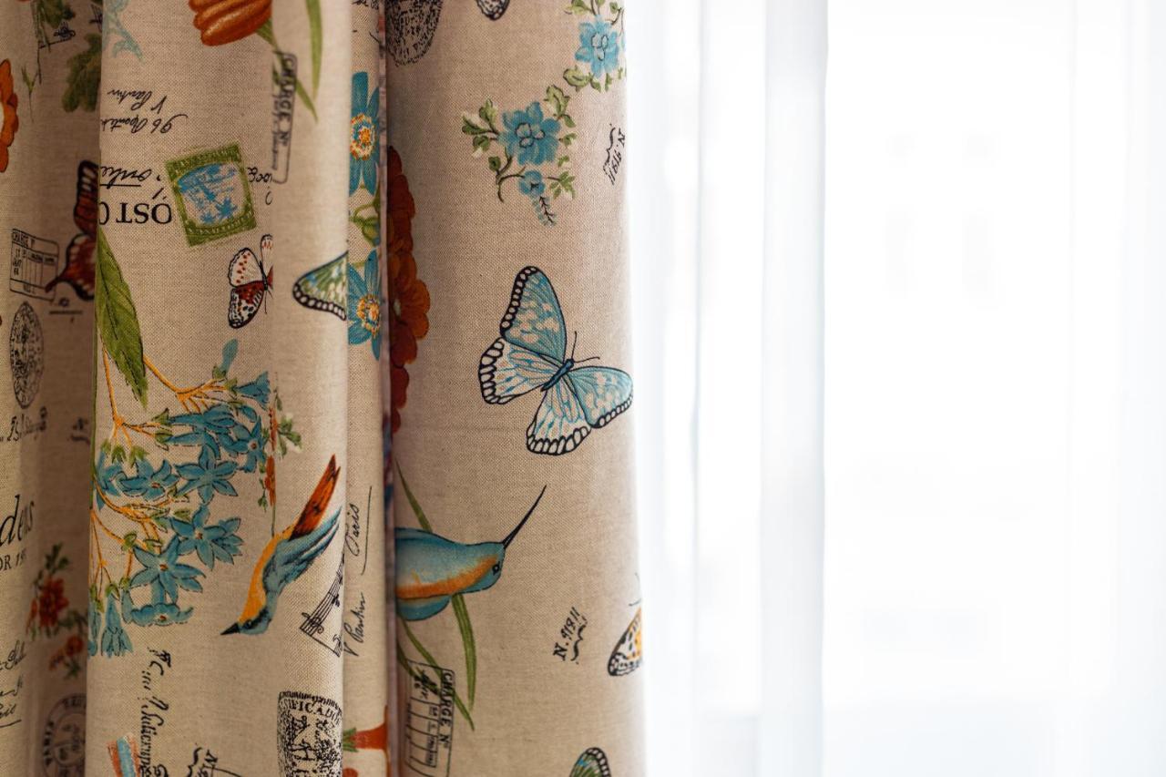 Butterfly Central Сибиу Екстериор снимка